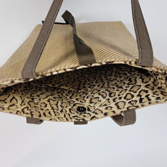 B's Straw Tote with Leopard Print Lining - Picture 4 of 6